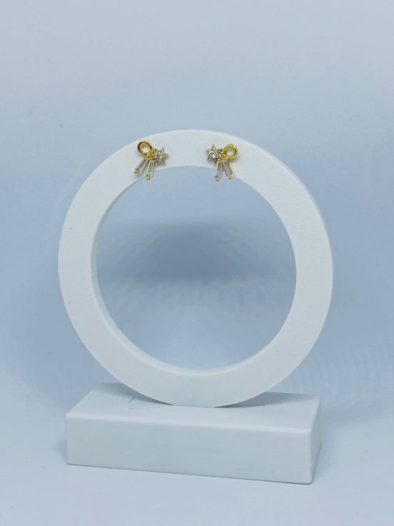 Brinco laço cravejado