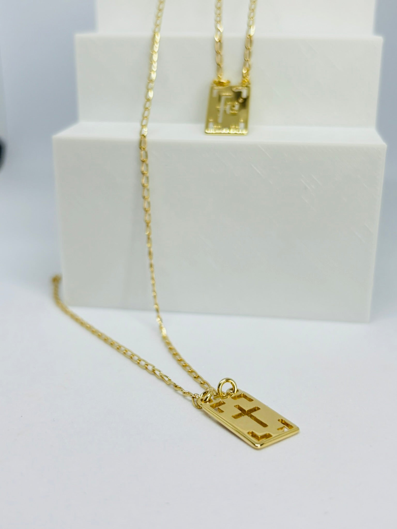 Colar Escapulário FÉ Dourada