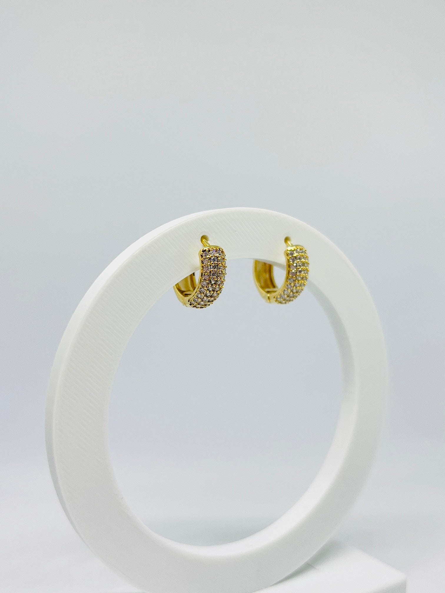 Brinco Fine Stones