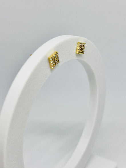 Brinco Quadrado cravejado