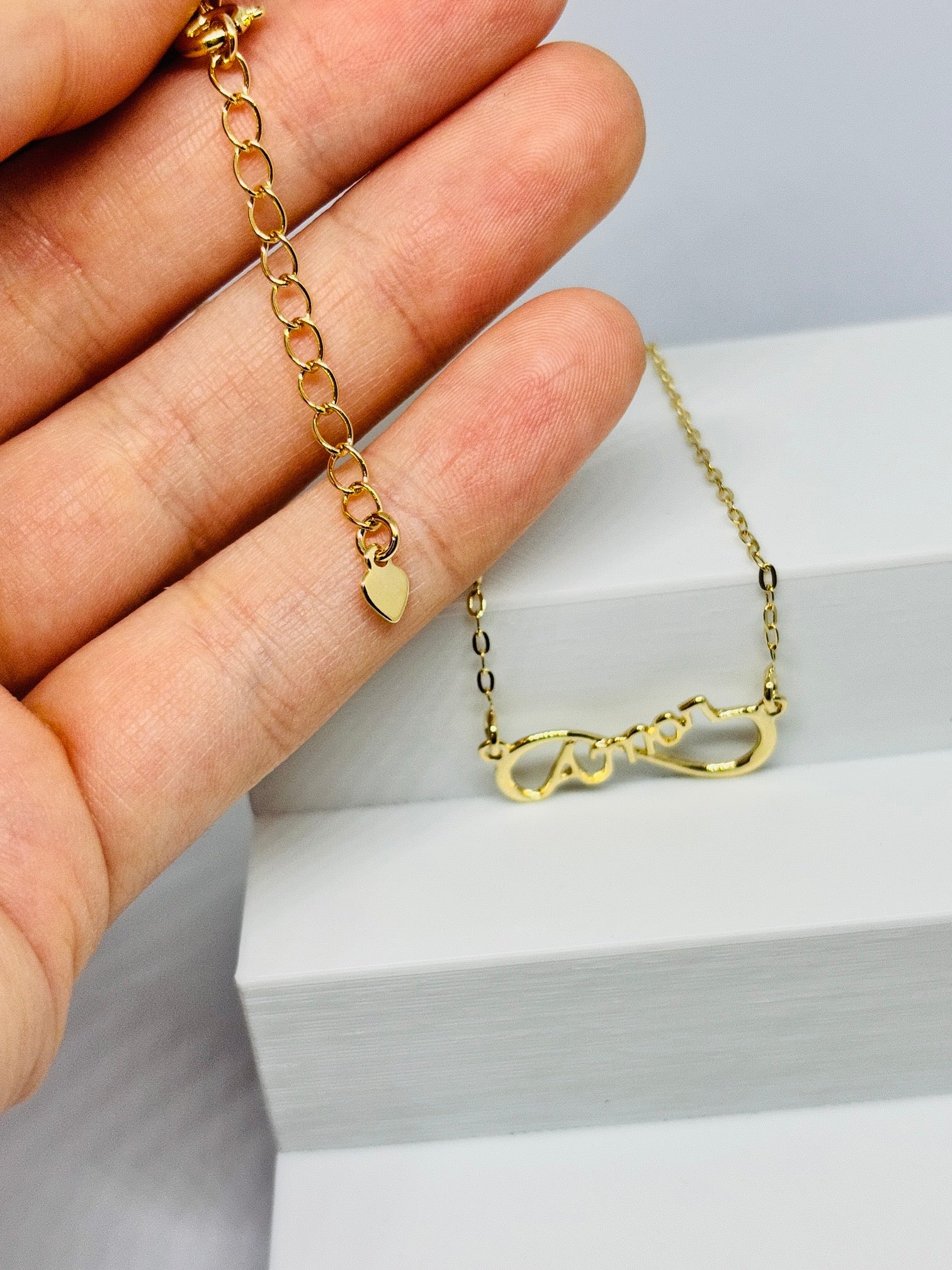 Colar Infinito Amor