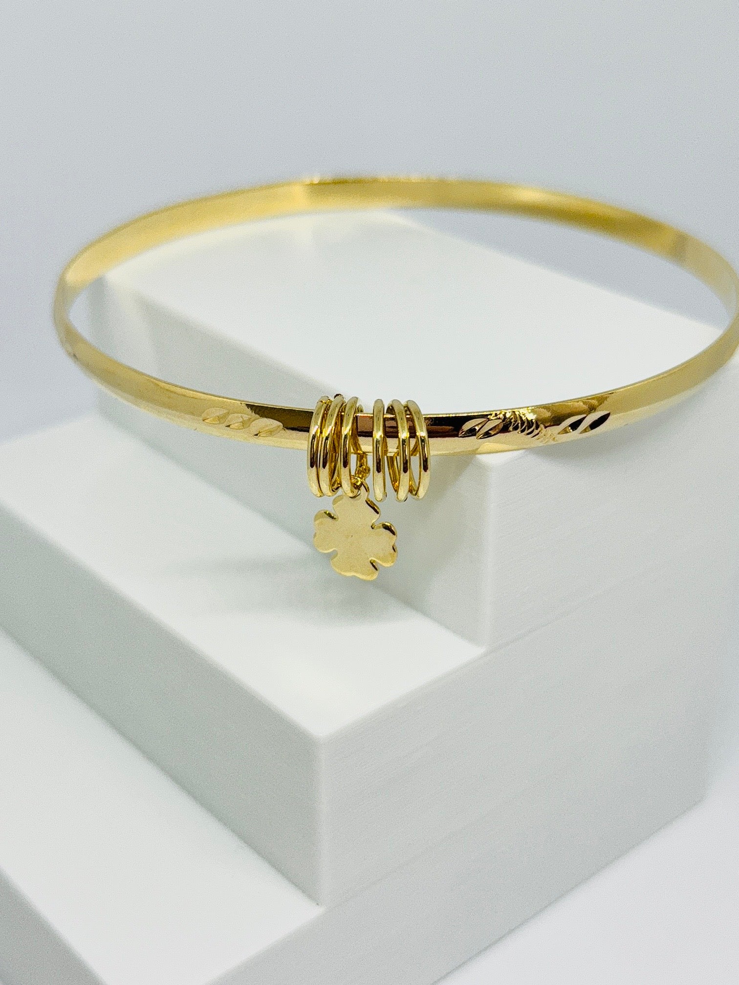 Pulseira Bracelete trevo