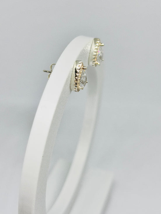 Brinco Gota cravejada