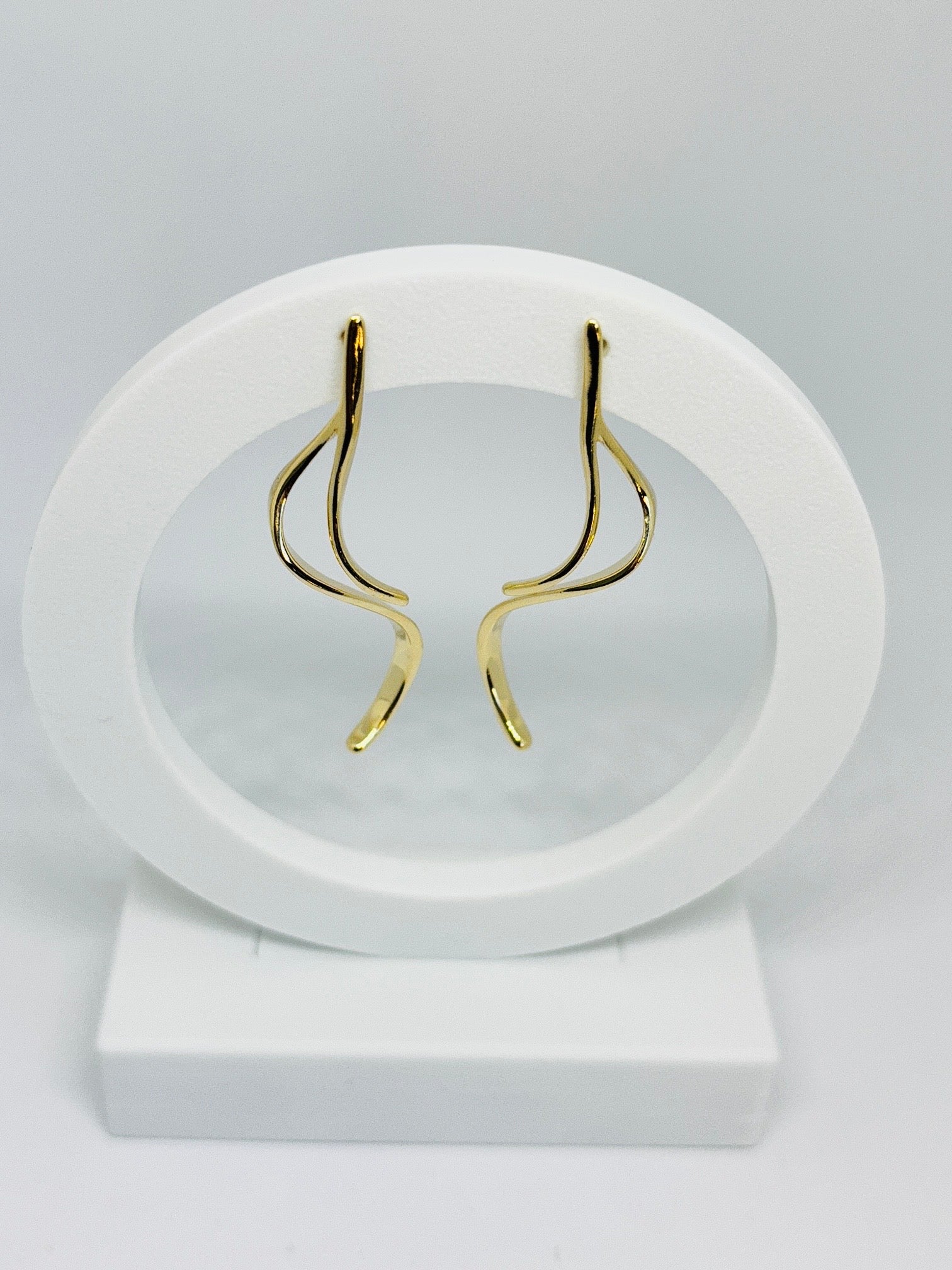 Brinco Linhas Abstratas