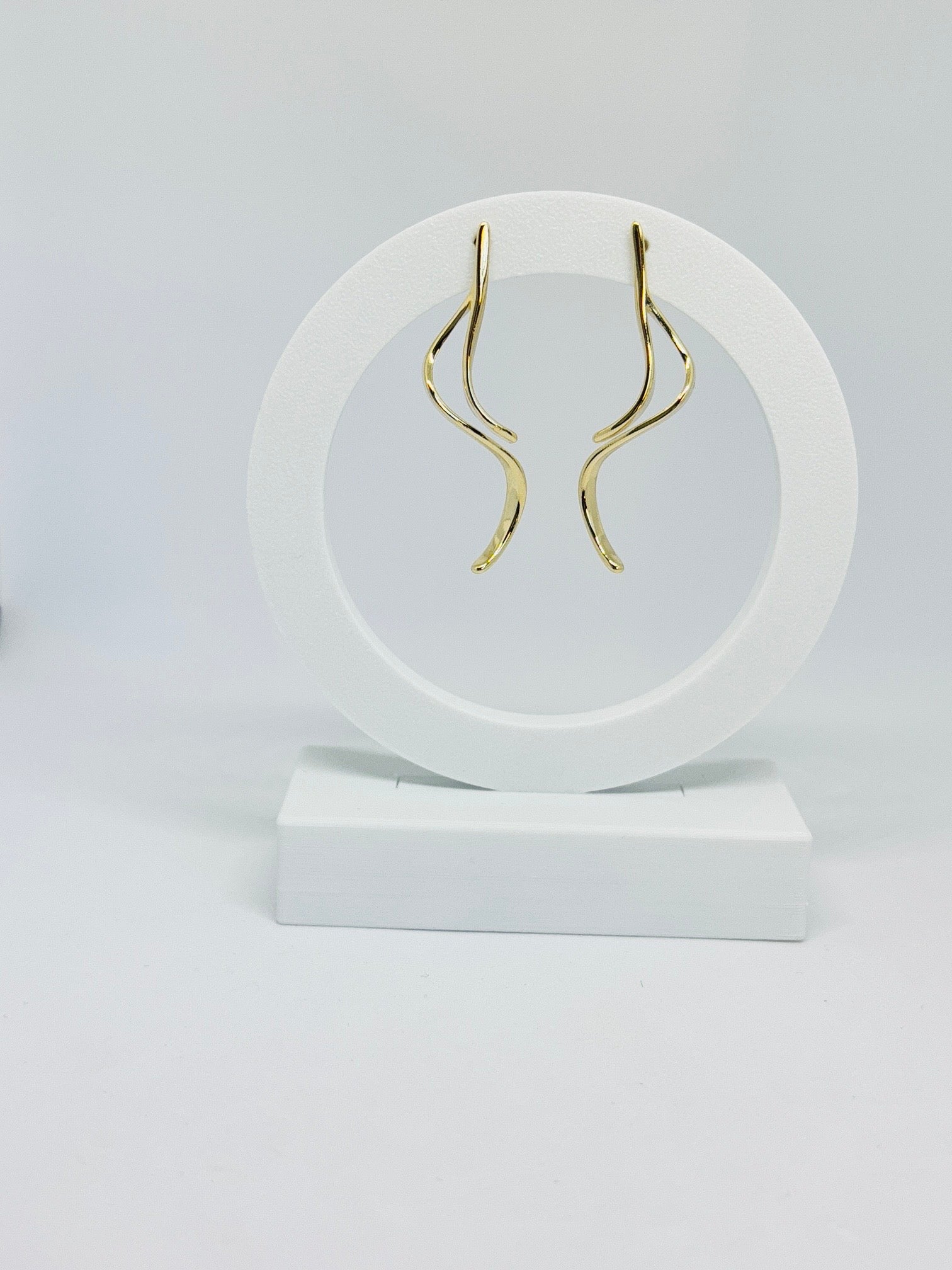 Brinco Linhas Abstratas