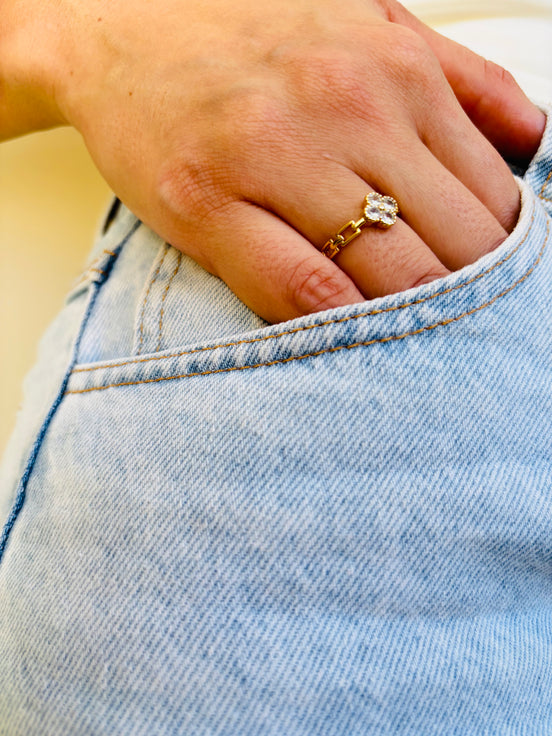 Anel Trevo de Brilho