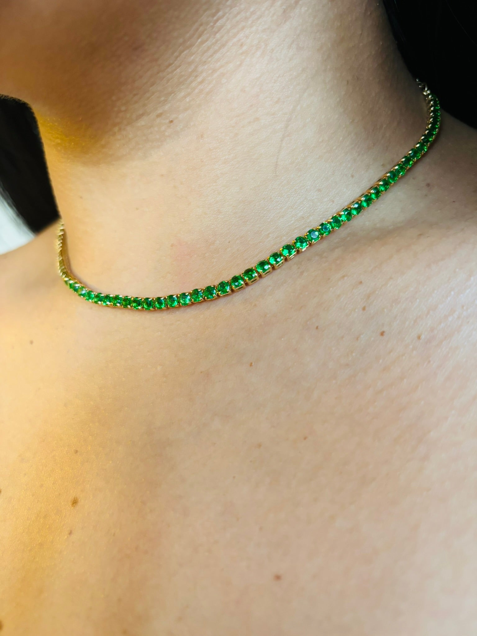 Choker Esmeralda Lux