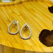 Brinco Gota Cravejado