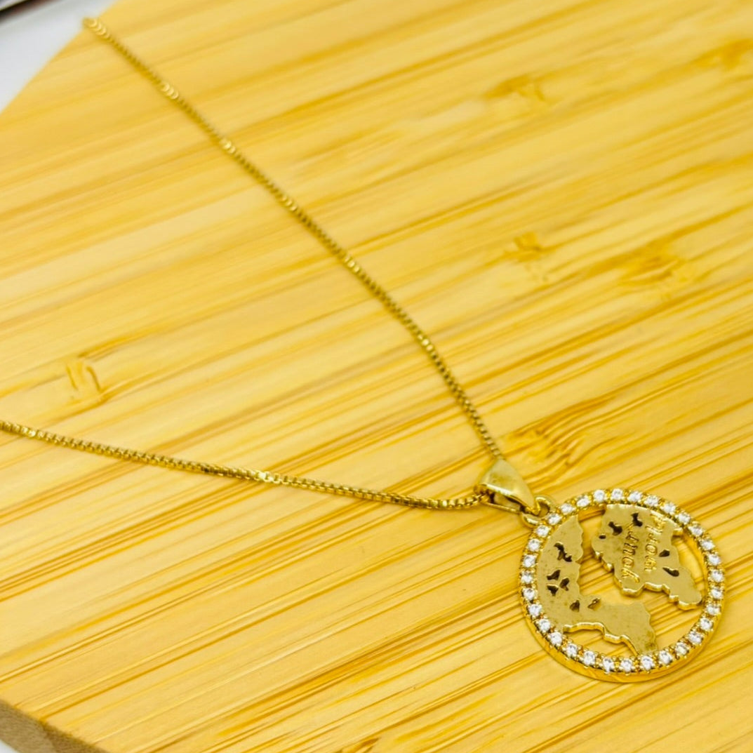 Colar Medalhão Mapa-Múndi